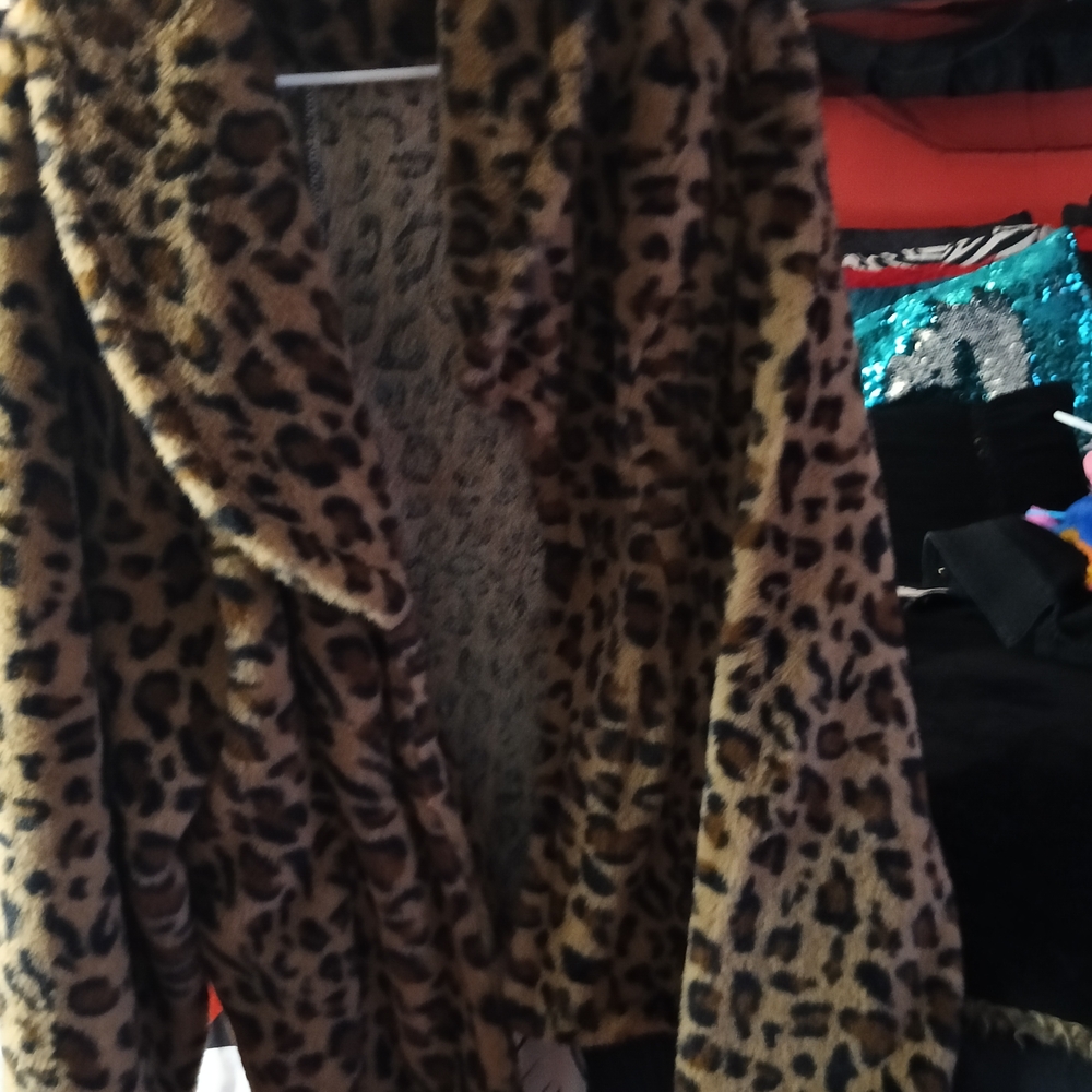SHEIN Leopard Print Teddy Jacket